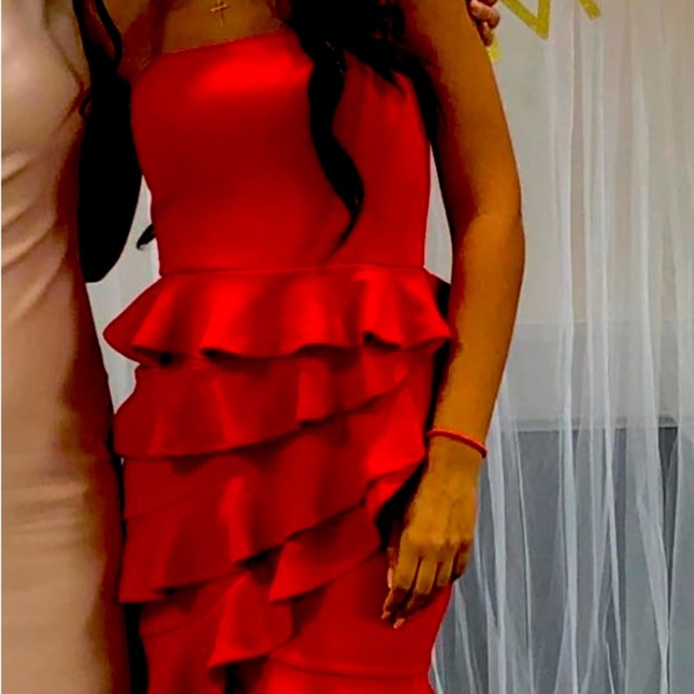 Beautiful strapless mini ❤️